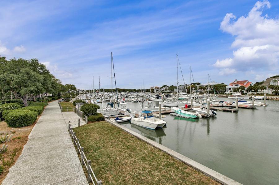 Moorings 506 By Wild Dunes, Marina View Condo جزيرة النخيل المظهر الخارجي الصورة